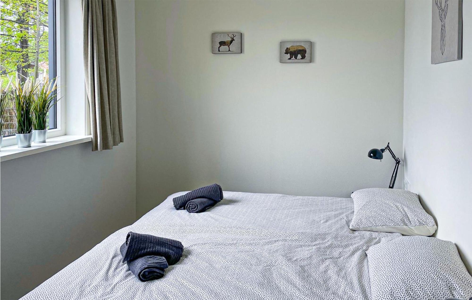 Cozy Home In Oosterwolde With Sauna Extérieur photo