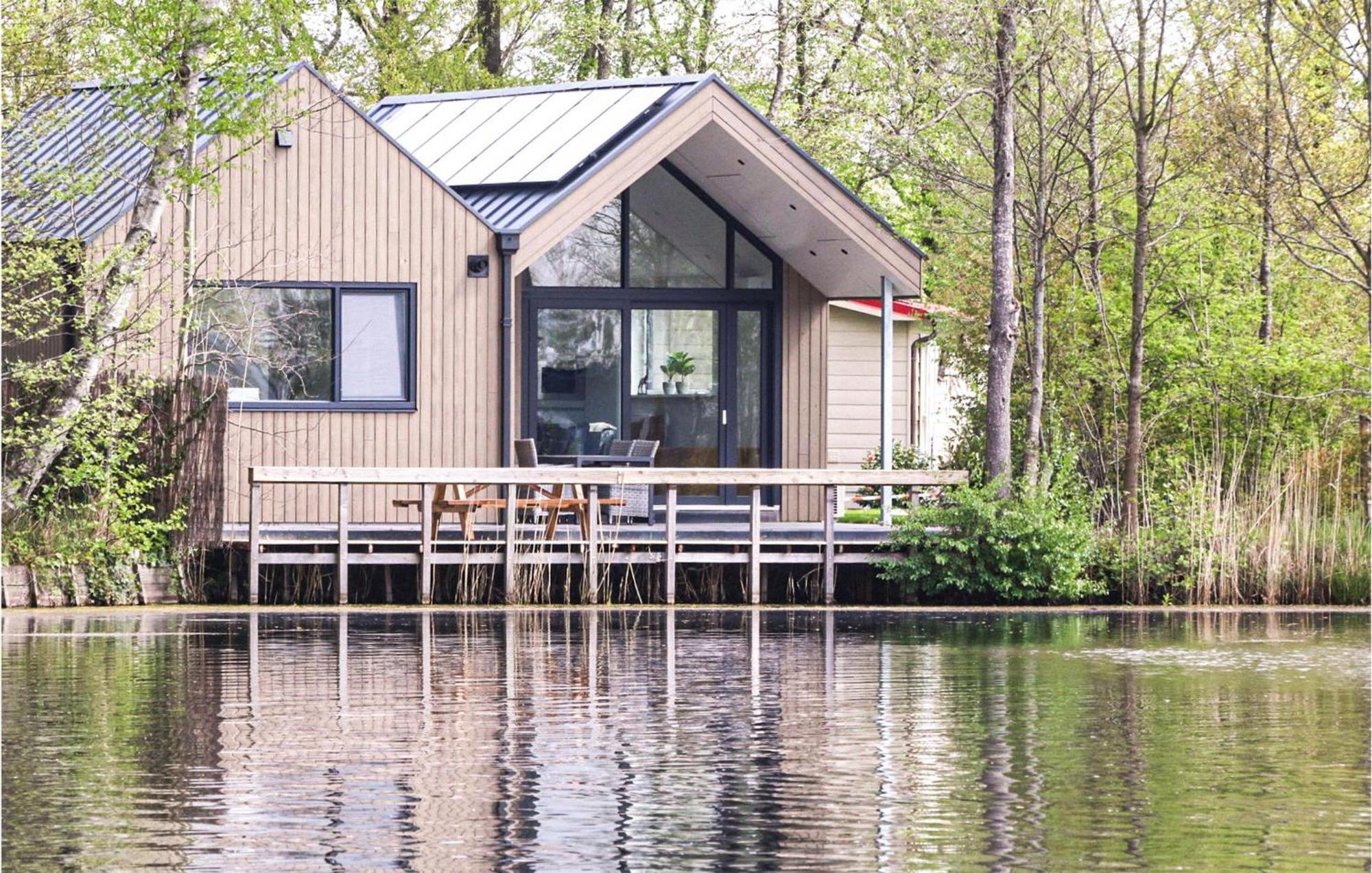 Cozy Home In Oosterwolde With Sauna Extérieur photo